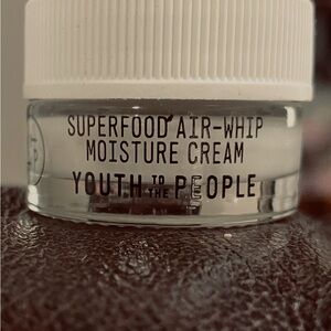 Youth To The People Superfood Air-Whip Moisture Cream - White